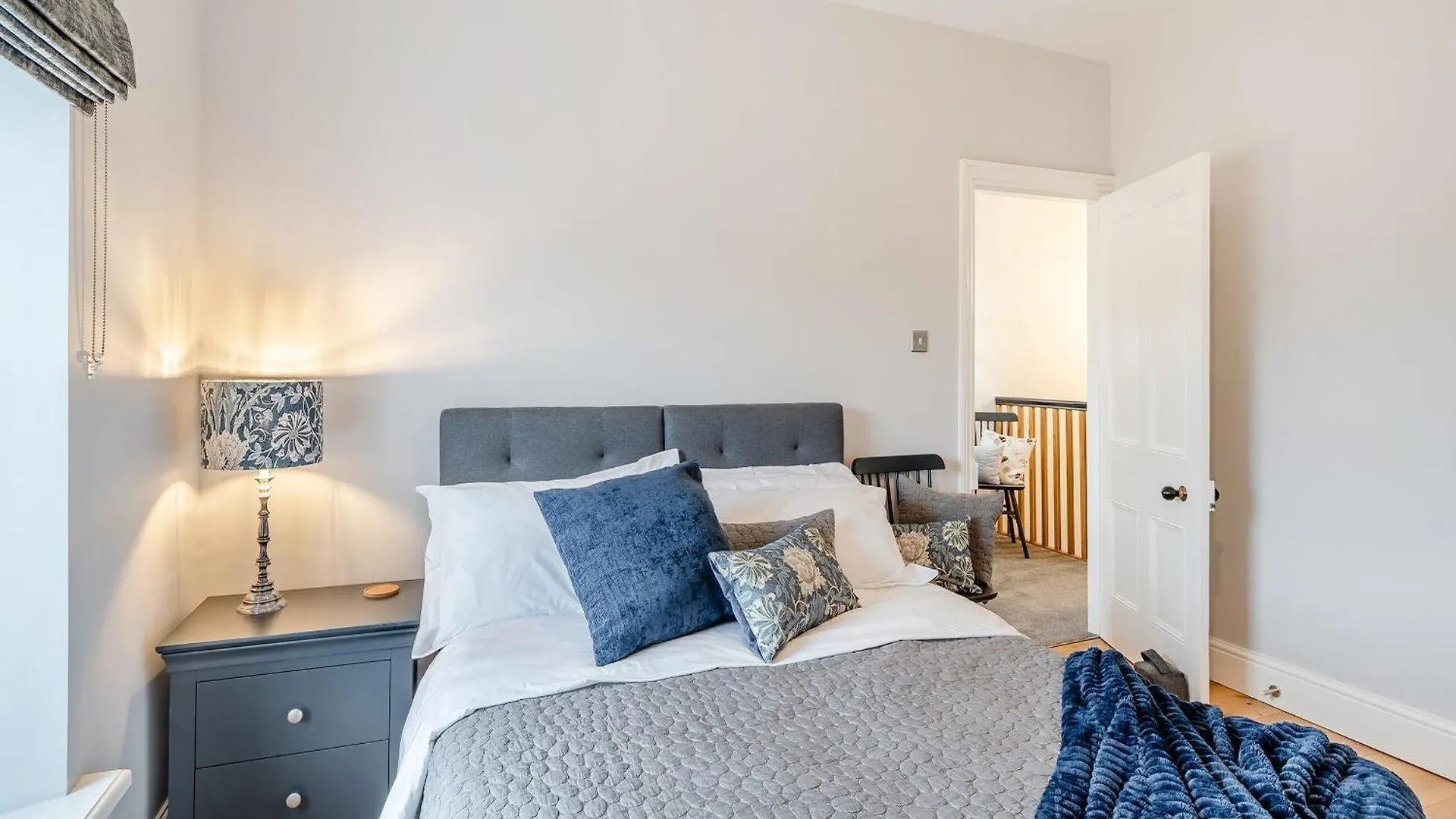 Belle Vue Villa Bentham Holiday home