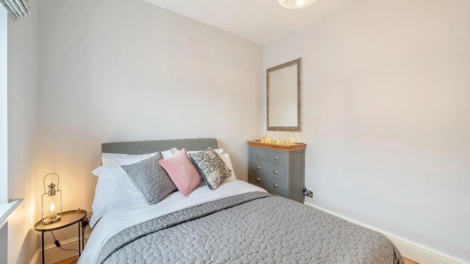 Belle Vue Villa Bentham Holiday home